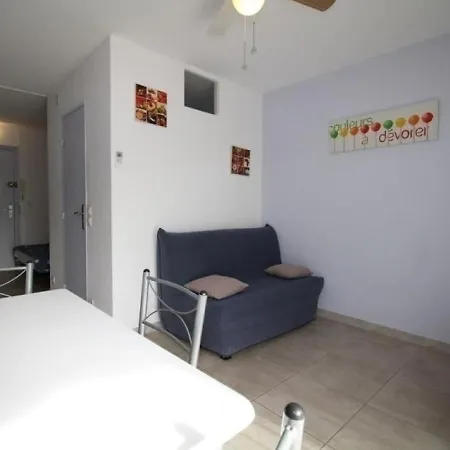 T1 Avec Terrasse Et Clim A 100m Des Thermes - Wifi, Lave-linge, Et Cuisine Equipee - Fr-1-553-16