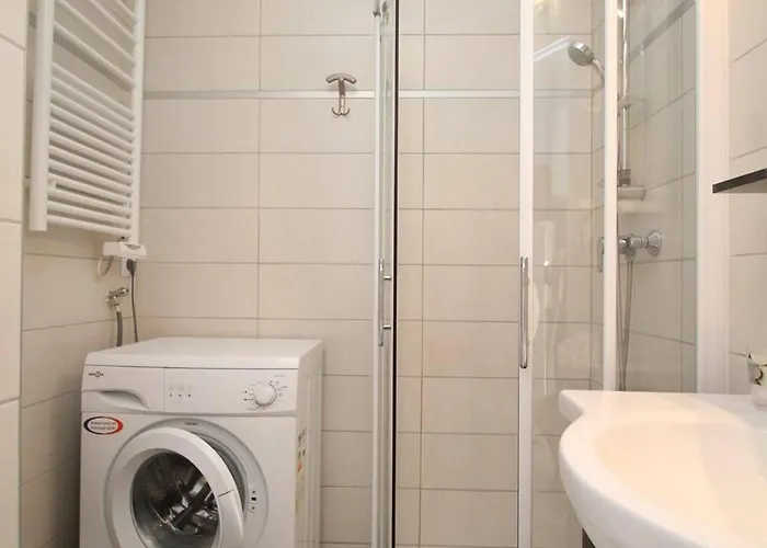 T1 Lumineux Avec Climatisation Et Terrasse - Fr-1-553-16 Lejlighed *